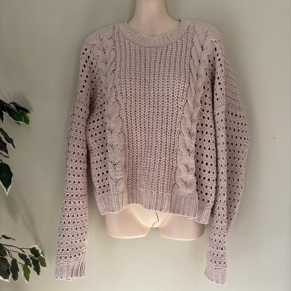 Hollister Vintage-Inspired Cable Knit Scoop Neck Sweater in Light Blush - Picture 2 of 10